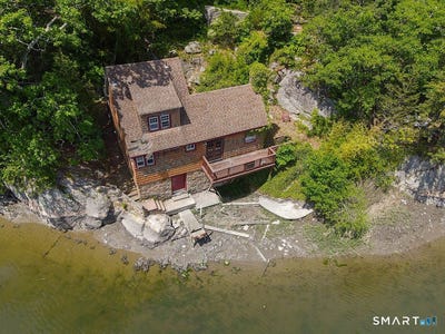 /international/us/49-meadow-street-east-haven-ct-110108691546/