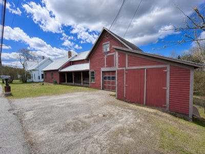 /international/us/4735-burke-hollow-road-burke-vt-110107993522/