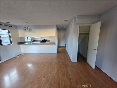 /international/us/927-s-charlotte-san-gabriel-ca-110110353826/