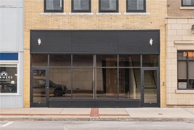 /international/us/102-state-street-n-waseca-mn-110104955176/