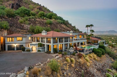 /international/us/4636-e-moonlight-way-paradise-valley-az-110095635962/