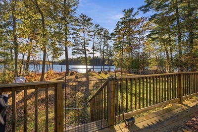 /international/us/16-rolands-way-augusta-me-110120719373/