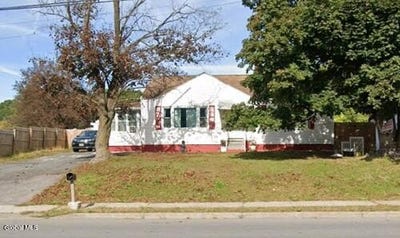 /international/us/825-troy-schenectady-road-latham-ny-110108120028/