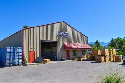 /international/us/1943-mt-highway-35-kalispell-mt-110101363264/