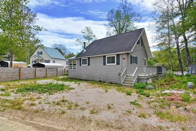 /international/us/33-moccasin-trail-hillsborough-nh-110108168302/
