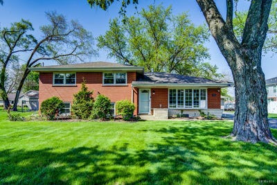 /international/us/6910-w-179th-street-tinley-park-il-110107514099/