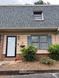 /international/us/228-14th-avenue-se-unit-apt-b-hickory-nc-110101535027/