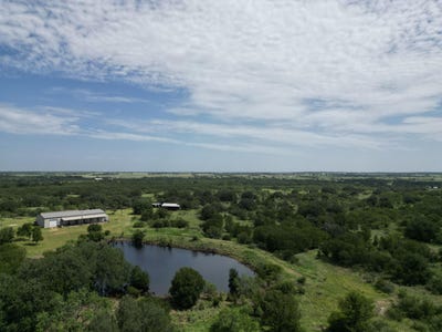 /international/us/13495-cr-204-richland-springs-tx-110103480932/