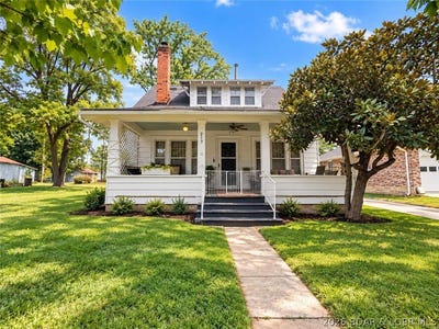 /international/us/213-w-morgan-street-tipton-mo-110120017113/