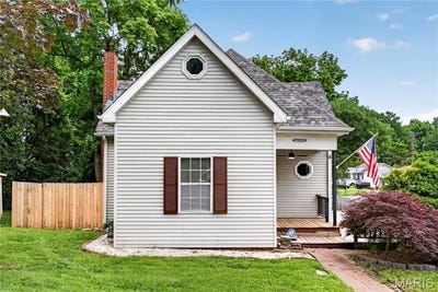 /international/us/126-s-jefferson-avenue-collinsville-il-110108383249/