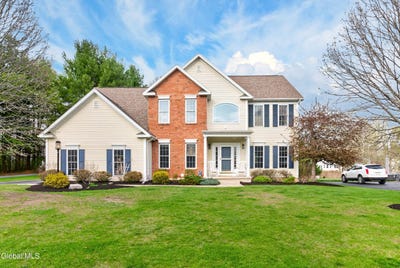 /international/us/58-egmont-court-delmar-ny-110107510666/