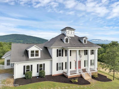 /international/us/2860-aaron-branch-way-sevierville-tn-110101234213/