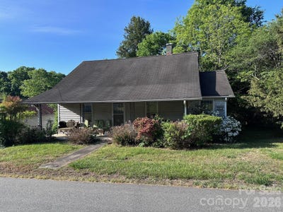 /international/us/138-hemlock-street-mocksville-nc-110107458222/