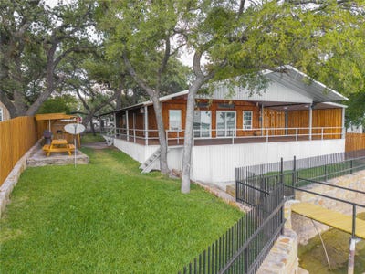 /international/us/4010-seneca-circle-may-tx-110102812446/