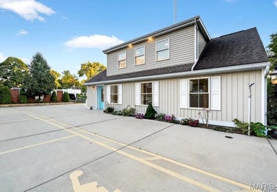 /international/us/560-n-jefferson-street-florissant-mn-110106441045/
