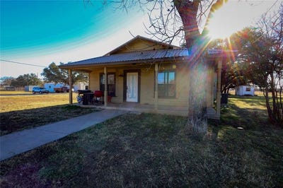/international/us/4607-austin-avenue-brownwood-tx-110096852500/