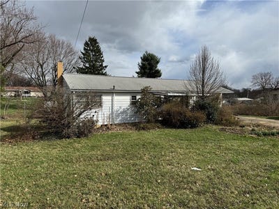 /international/us/5488-s-market-street-millersburg-oh-110106668696/