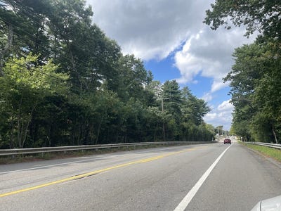 /international/us/39-bedford-street-lakeville-ma-110102174499/