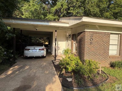 /international/us/309-breckenridge-st-texarkana-tx-110108780777/