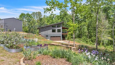 /international/us/2032-turkey-mountain-road-amherst-va-110107776199/