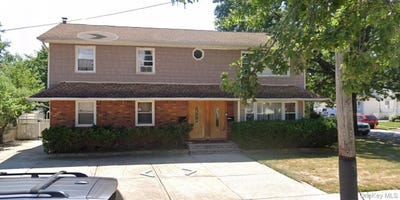 /international/us/1551-sweetman-avenue-elmont-ny-110119360293/
