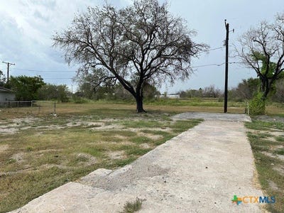 /international/us/840-hamilton-street-lot-23-sinton-tx-110102545607/