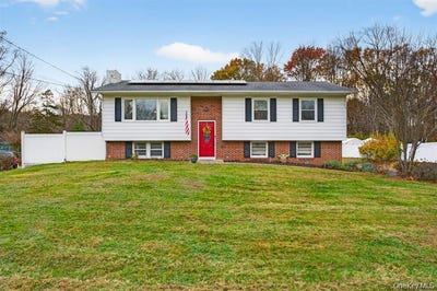 /international/us/91-velie-road-lagrangeville-ny-110106364721/