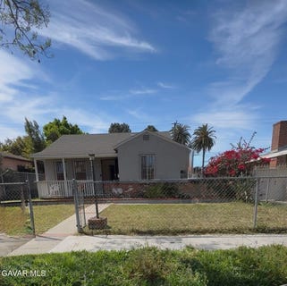 /international/us/2435-gale-long-beach-ca-110106603349/