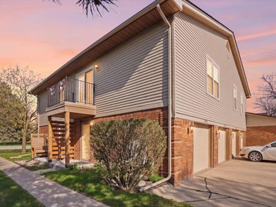 /international/us/36796-lakeview-lane-richmond-mi-110107571539/