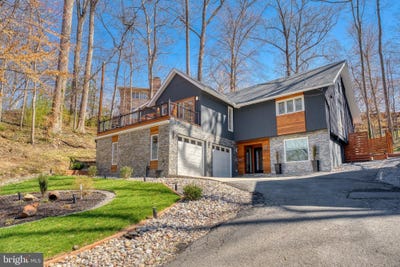 /international/us/6522-walhonding-road-bethesda-md-110110235404/