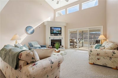 /international/us/315-visions-drive-camdenton-mo-110106367089/