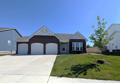 /international/us/1525-vera-boulevard-danville-in-110108077439/
