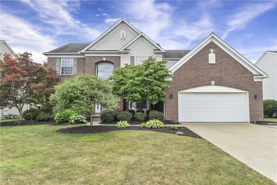 /international/us/9767-tuttle-road-olmsted-twp-oh-110101117296/?lang=en