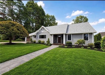 /international/us/61-applegate-road-cranston-ri-110109183053/