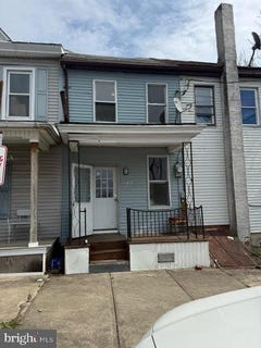 /international/us/103-n-maple-street-mount-carmel-pa-110107170175/