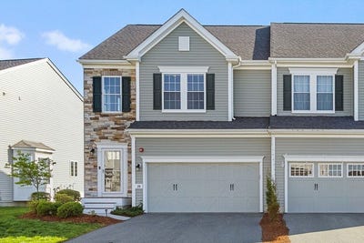 /international/us/30-magnolia-drive-hopkinton-ma-110109070548/