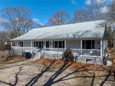 /international/us/40-fleetwood-drive-north-kingstown-ri-110107039593/