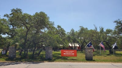 /international/us/2501-wayside-dr-wimberley-tx-110120121364/