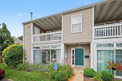 /international/us/3027-poplar-creek-drive-se-kentwood-mi-110119890598/