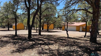 /international/us/227-el-caso-rd-quemado-nm-110108489929/