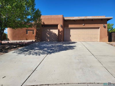 /international/us/1518-susan-circle-gallup-nm-110107462649/