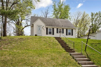 /international/us/321-s-3rd-street-le-sueur-mn-110107925770/