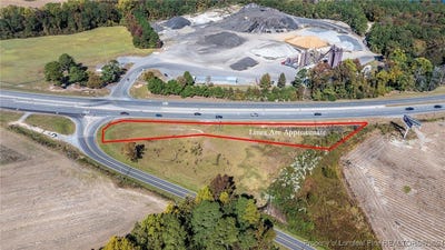/international/us/6450-us-70-highway-e-princeton-nc-110095895637/