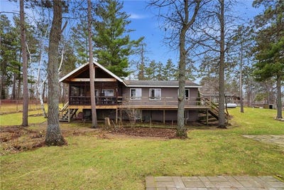 /international/us/15740-river-lake-drive-blueberry-twp-mn-110107405932/
