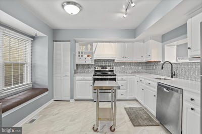 /international/us/4906-mcfarland-drive-fairfax-va-110098282443/