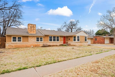 /international/us/3104-26th-street-lubbock-tx-110107433770/