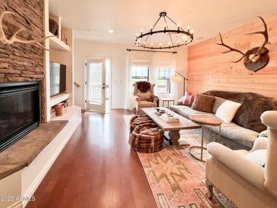 /international/us/93-e-white-mountain-boulevard-pinetop-az-110099395157/