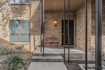 /international/us/4312-bellaire-drive-s-fort-worth-tx-110106498543/