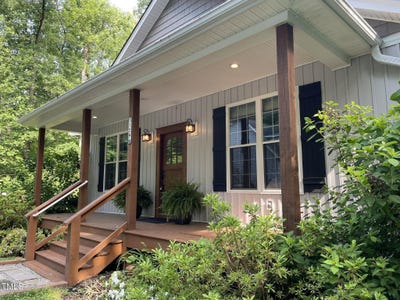 /international/us/129-forest-hill-street-clarksville-va-110099381728/