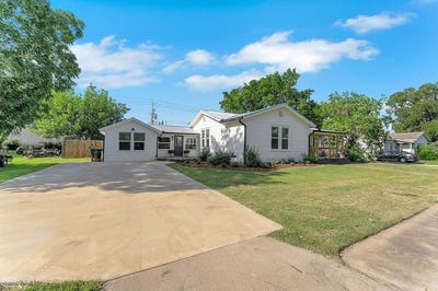 /international/us/215-paulus-street-schulenburg-tx-110100653204/?lang=zh-cn